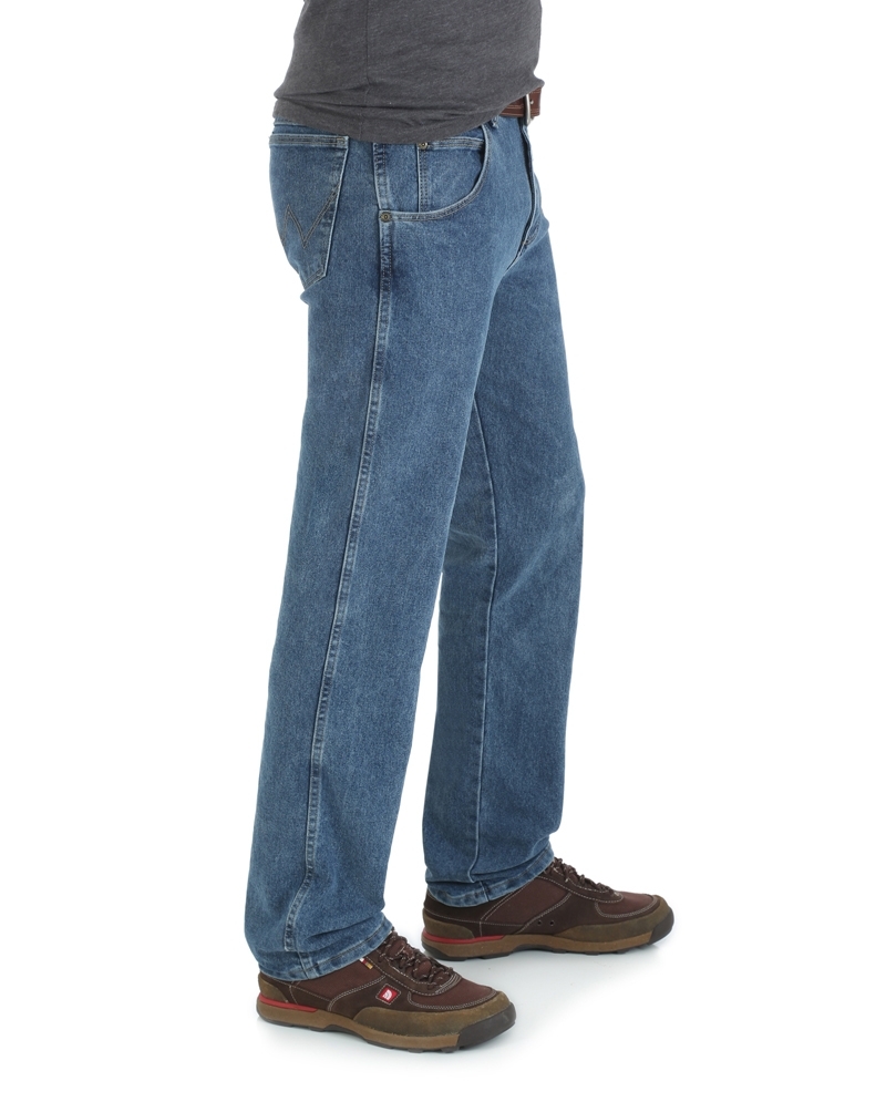wrangler men's rugged wear relaxed fit jean