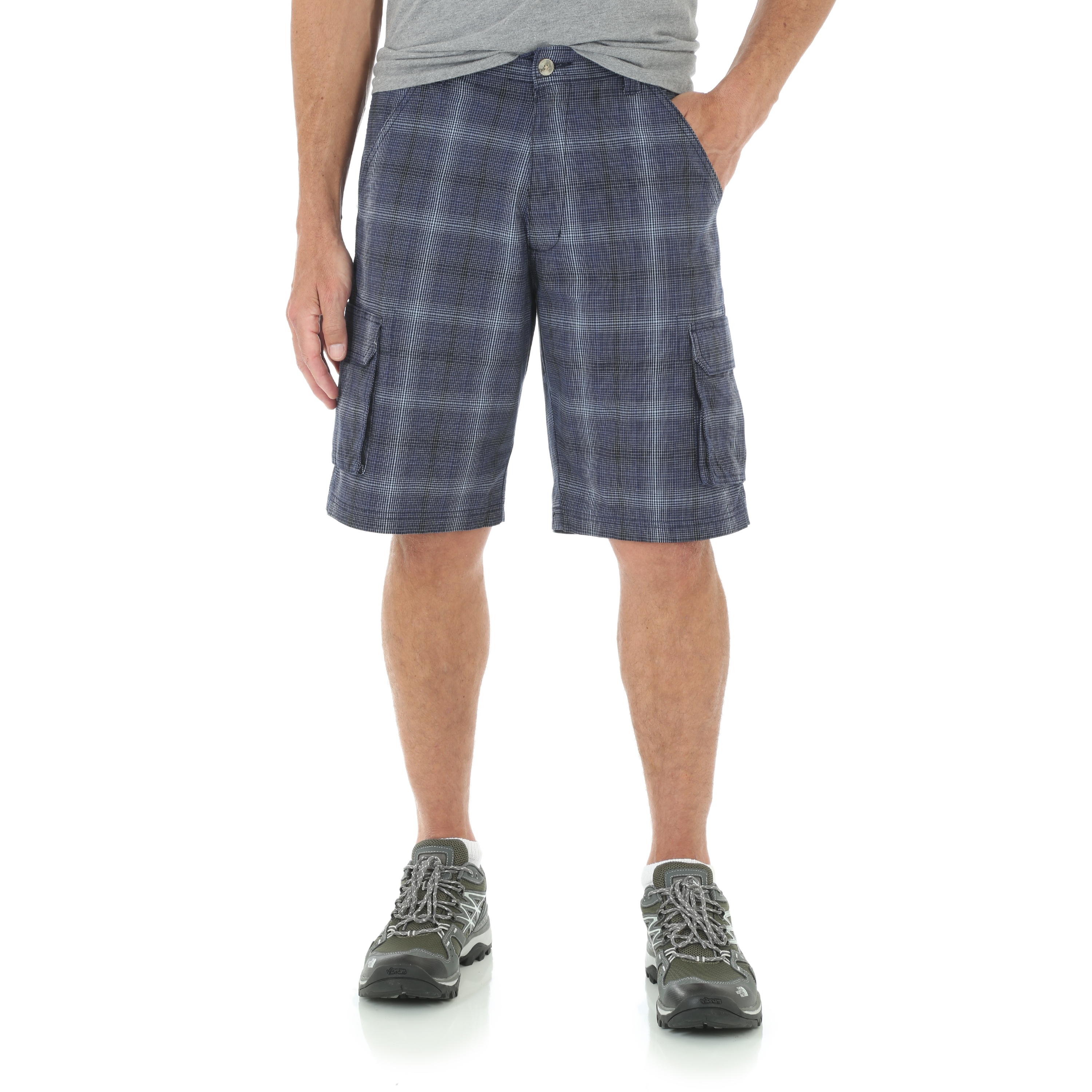 wrangler plaid cargo shorts