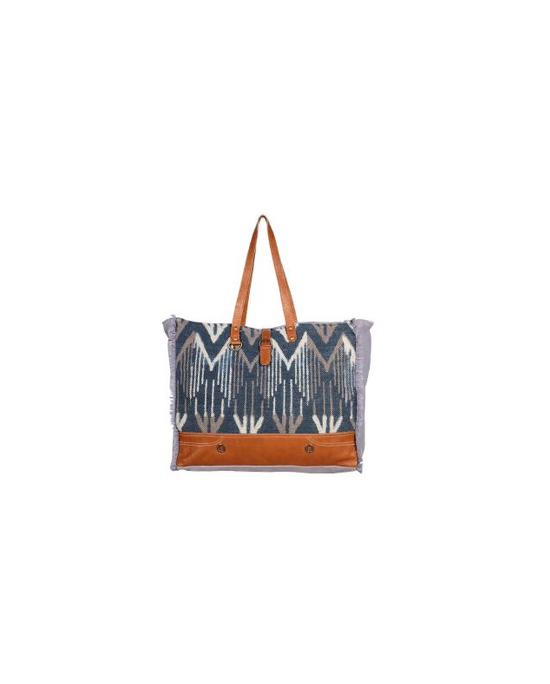 Myra weekender online