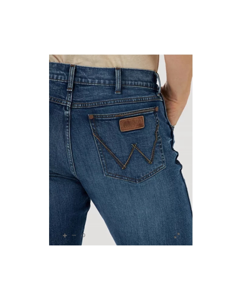 Wrangler Retro® Men's Slimfit Bootcut Mile Post - Fort Brands