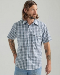 Wrangler® Men's Wrinkle Resist SS Plaid Shirt