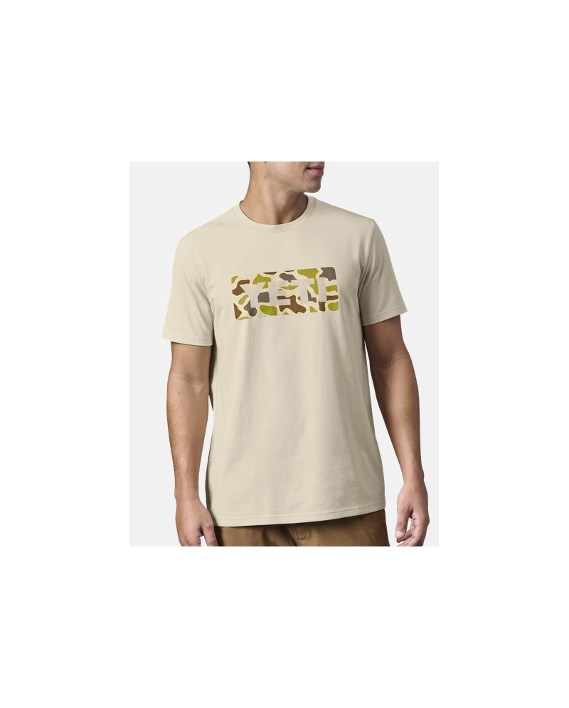 Yeti® Men's Camo Logo Badge Camo Tee - Fort Brands