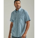 Wrangler® Men's Wrinkle Resist SS Snap